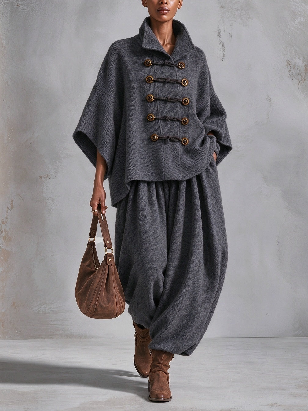 Honorine – Ensemble Haut Oversize à Col Superposé et Brandebourgs avec Pantalon Large
