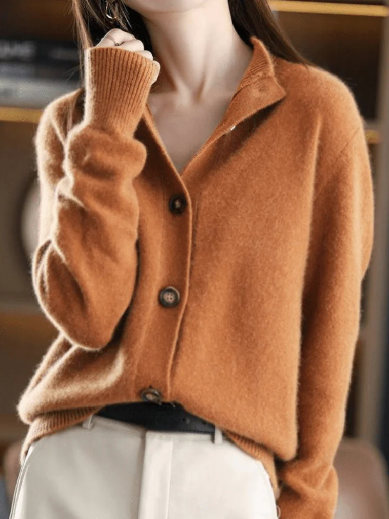 Blanche | Cardigan à Boutons
