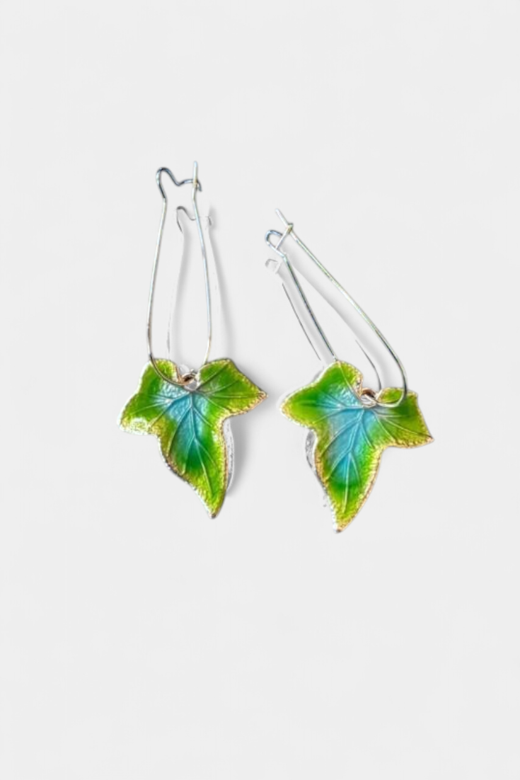Boucles d'oreilles vintage à feuilles vertes